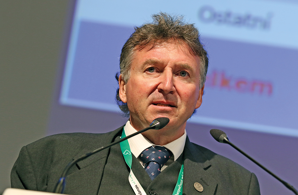 Nefušujme si do řemesla, vyzývá prezident ČLK