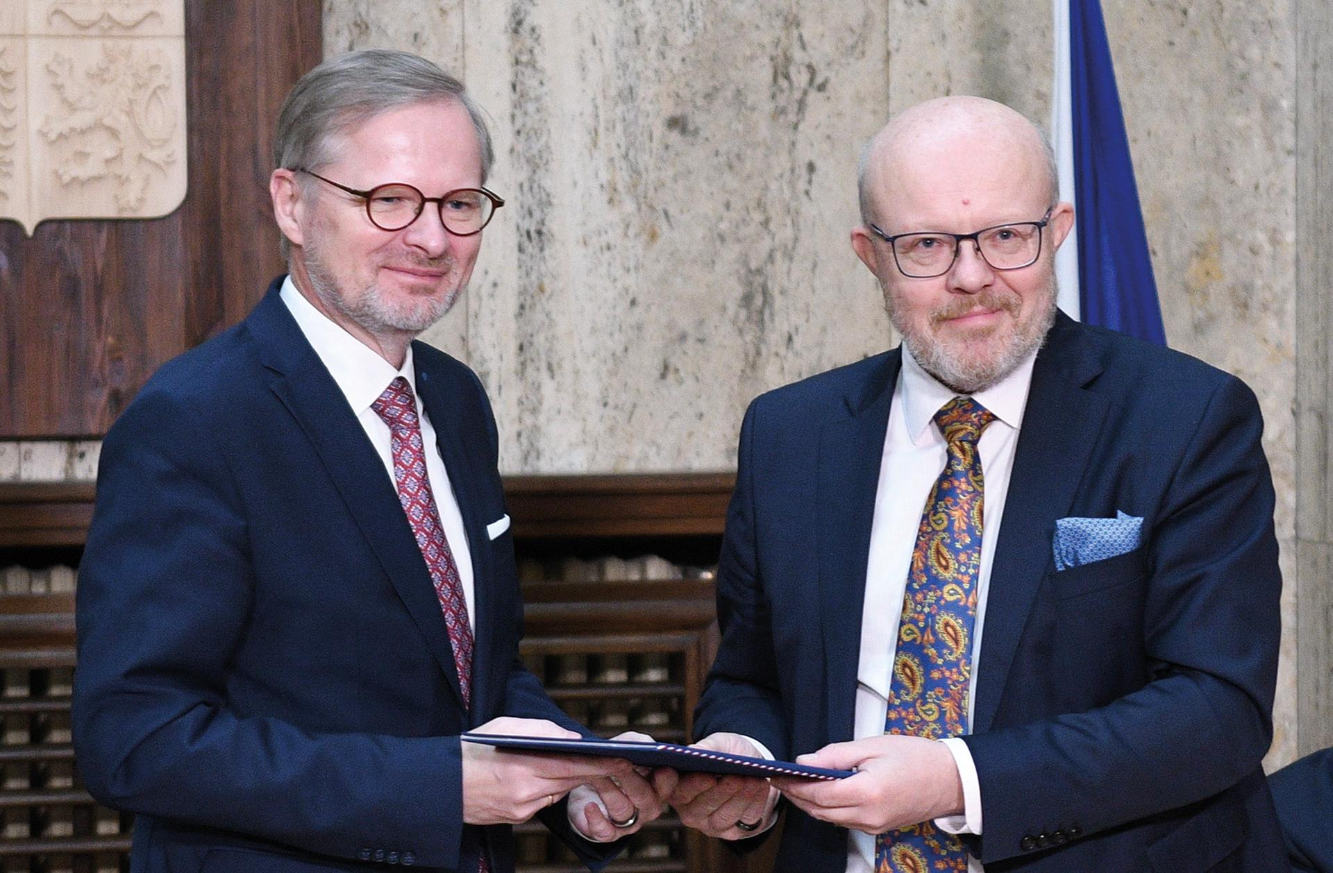 Sebechvála – v té jsou dobří