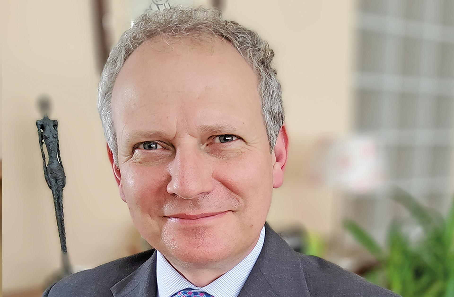 Politiky definovaná objednávka zdravotní péče je odtržená od ekonomické reality, zdravotníci jsou odsouzeni bezmocně sledovat probíhající kolaps