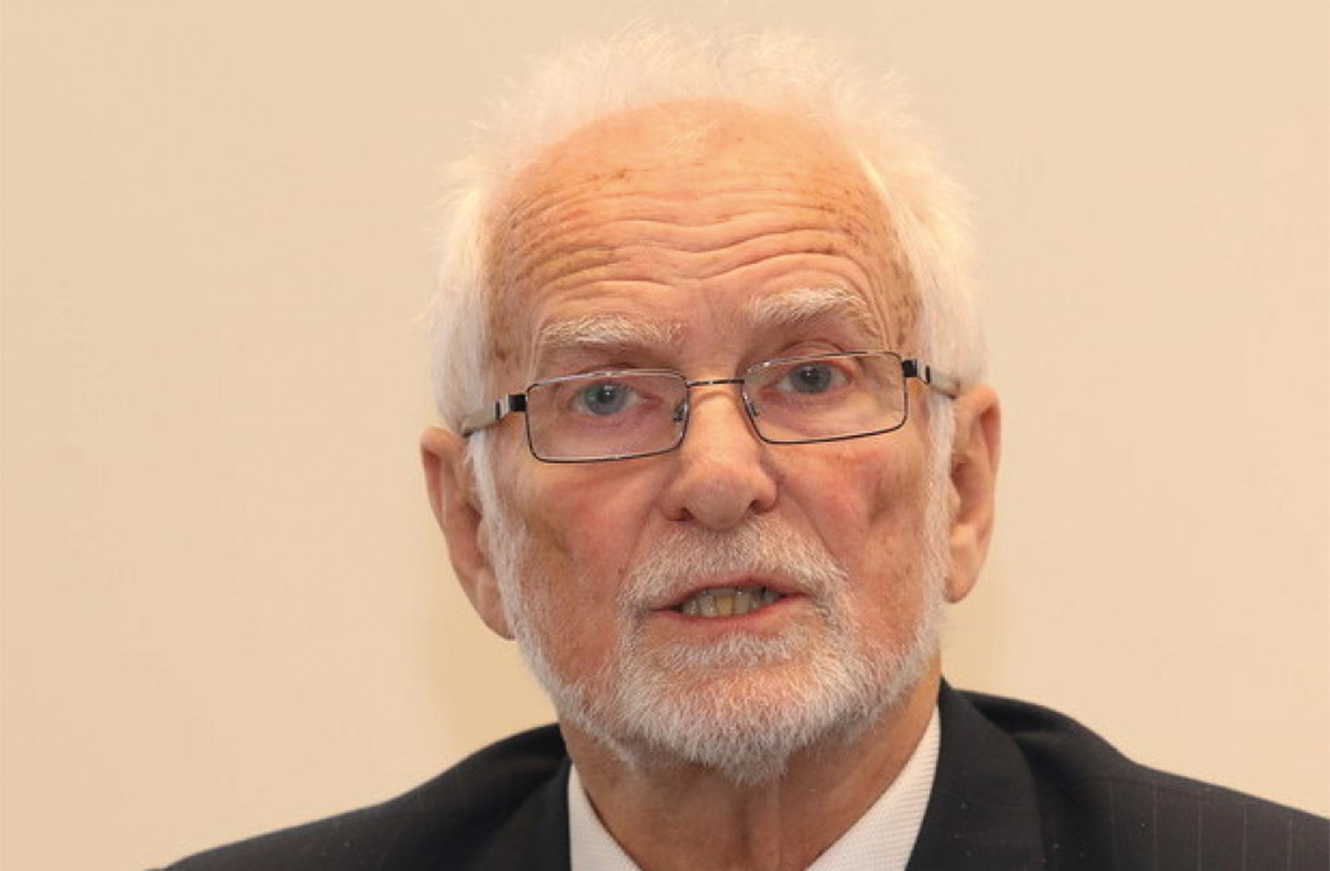 prof. MUDr. Pavel Kalvach, CSc.