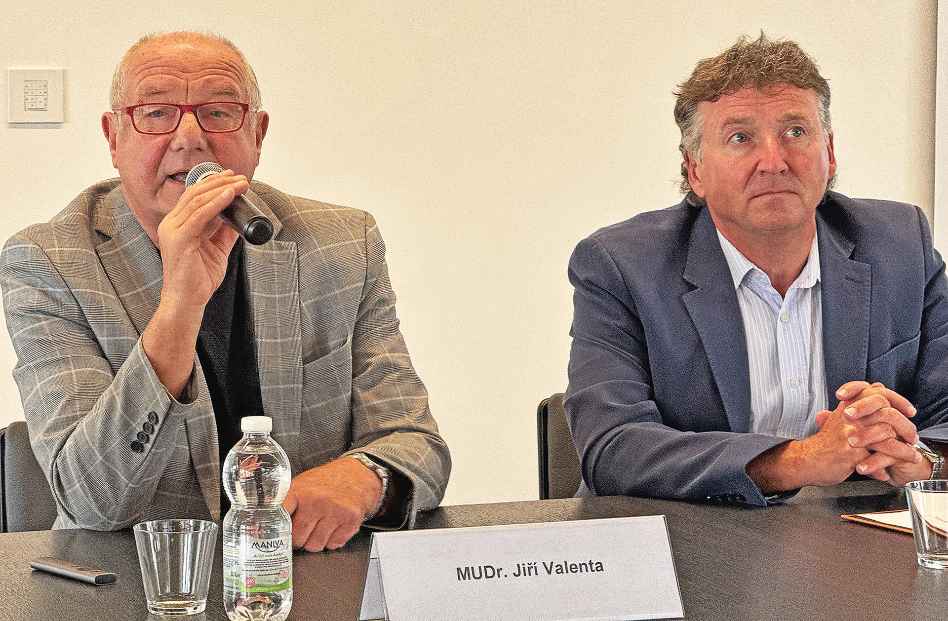 Kterým houbám se vyhnout a jak by měla vypadat první laická pomoc?