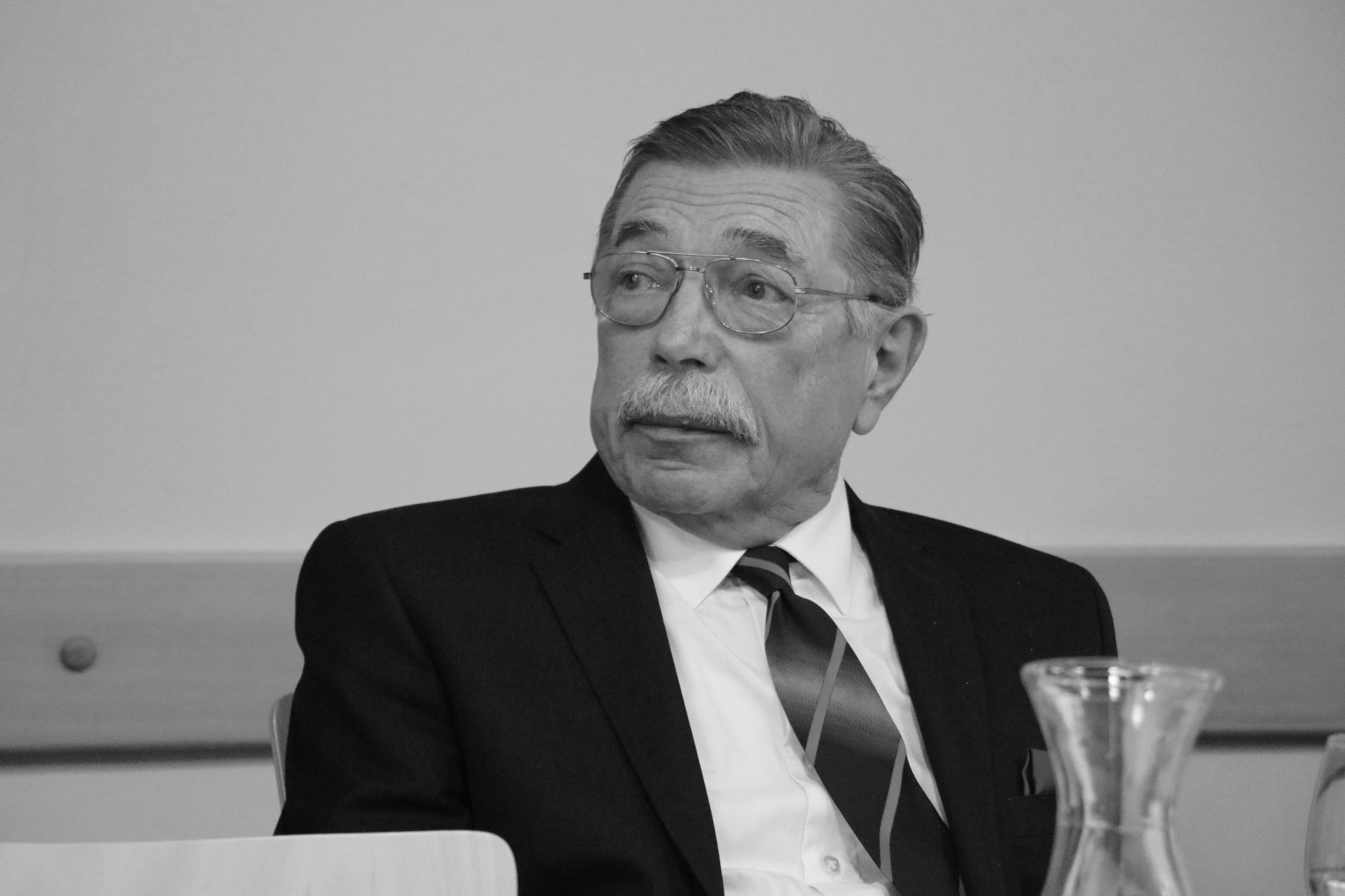 Zemřel MUDr. Jiří Šustáček